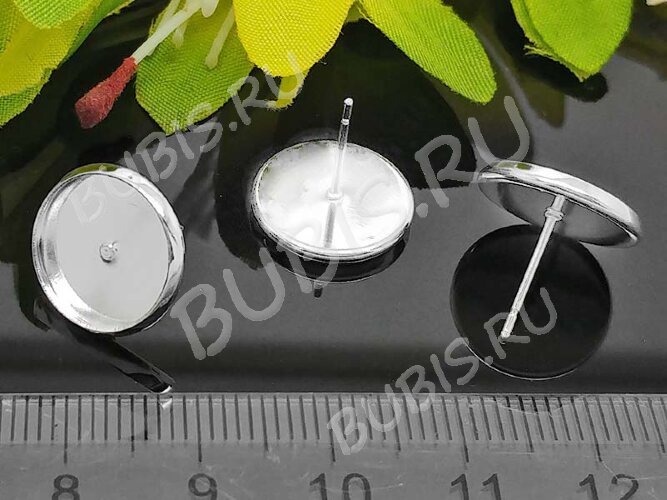 Пуссеты ("гвоздики") №097 (с круглым сеттингом 12мм) 13,5*13,5*0,7мм серебристые (Brass) (1 пара)