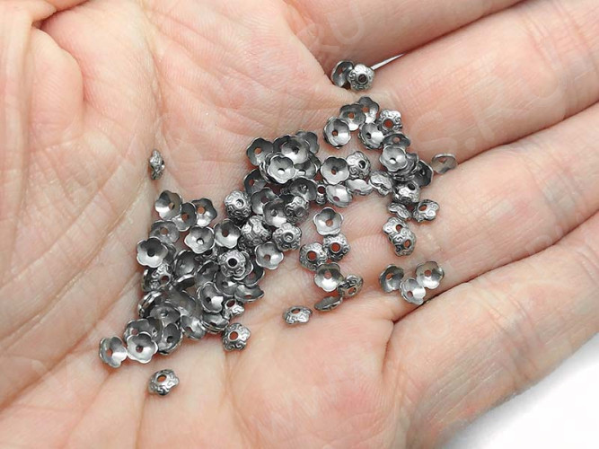 265 Шапочка простая 29 Геометрия 4*4*1,5мм стальная (Хирургическая сталь) (10шт.)