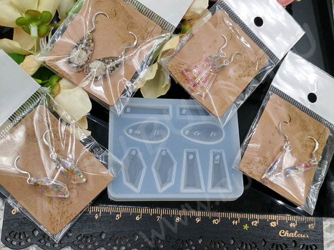 Молд 111 для эпоксидной смолы 68*52*7,5мм Подвески для серёжек парные микс (силикон)