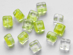 Бусина Кубик 10 5*5*4мм прозрачно-жёлто-зелёный прозрачный (стекло) (10шт.)