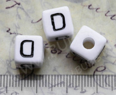 Бусина кубик большой 10*9,5мм с буквой &quot;D&quot; бело-чёрный непрозрачный (акрил)