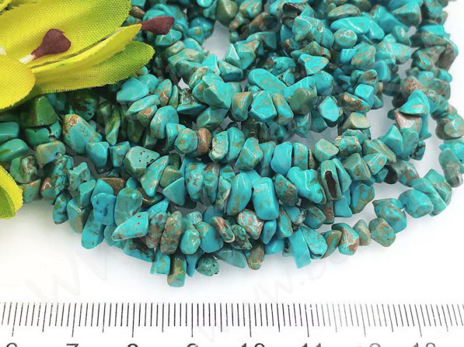 Крошка (галтовка) каменная 234 5-9мм Говлит голубо-бирюзовый (камни) (длинная нить прим. 90см)