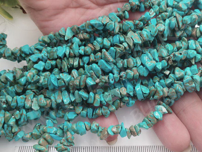 Крошка (галтовка) каменная 234 5-9мм Говлит голубо-бирюзовый (камни) (длинная нить прим. 90см)