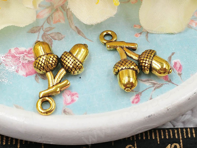 Подвеска Жёлуди 03 16,5*11*4мм античное золото (литьё) (10шт)