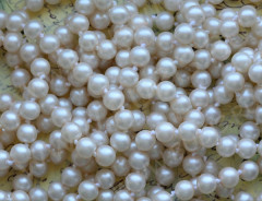 Бусина Жемчуг искусственный 8,15*8,15*7,7мм бело-кремовая матовая непрозрачная (камни)