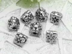 Бусина 139 Треугольная 03 с цветочками 5,5*5*5мм античное серебро (литьё) (10шт.)