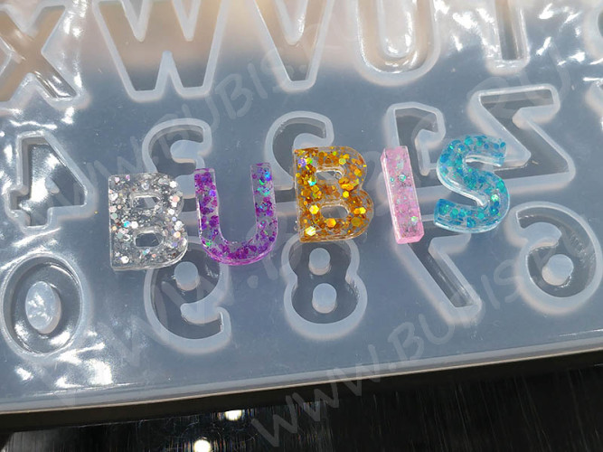 Молд 170 для эпоксидной смолы 13,4*13,4*5,5см Буквы и Цифры (силикон)