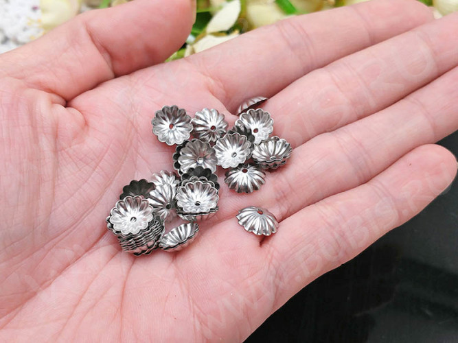 (СКИДКИ!!!) Шапочка тонкая 104 простая 43 Рифлёная 10,5*10,5*2,5мм цвет платины (Хирургическая Сталь) (10шт)