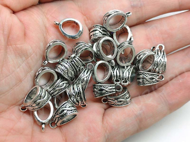 Бусина с петлёй 048 Бейл треугольный с косичкой 14,5*9*7,5мм античное серебро (литьё)