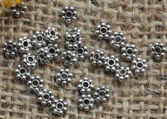 (СКИДКИ!!!) Рондели 038 Дейзи 4,5*4,5*1,3мм античное серебро (литьё) (50шт.)