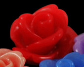 Кабошон декоративный 04 Розочка 11*10,5*6,5мм красная непрозрачная (резин)