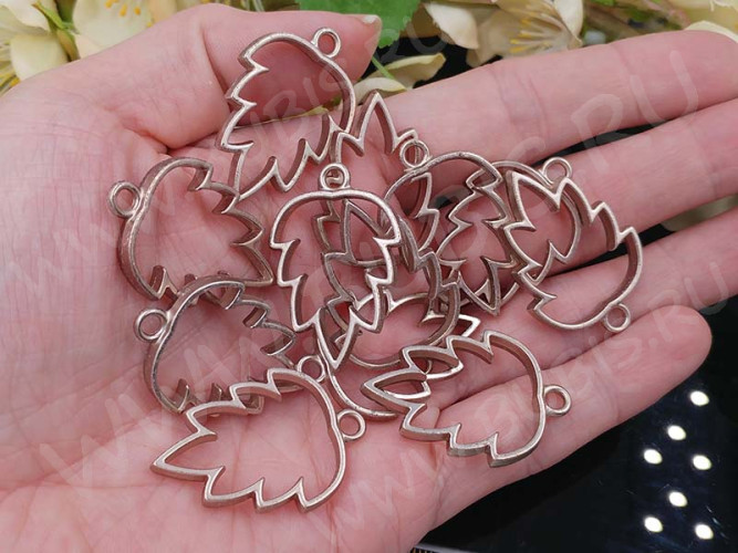 Подвеска Рамка 17 Листик 35*23,5*3,5мм матовая тёмно-серебристая (литьё)