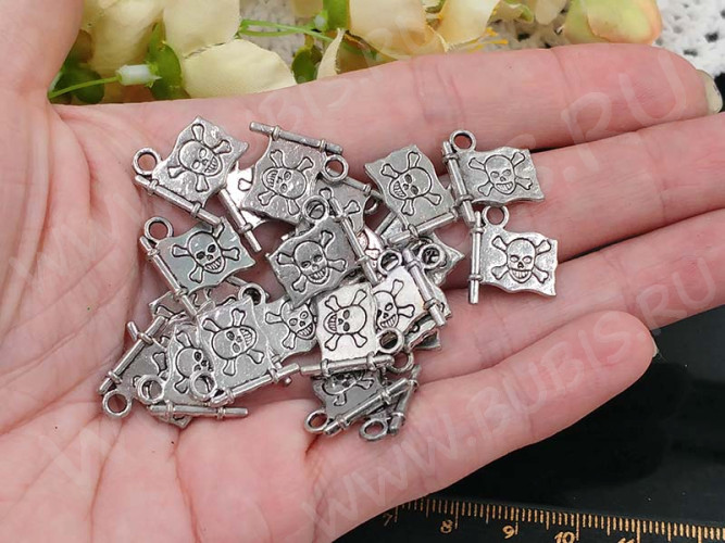 Подвеска Пиратский флаг 01 3D 16*14*2,5мм античное серебро (литьё)