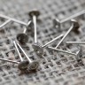 Купить (СКИДКИ!!!) Пуссеты ("гвоздики") №017 (платформа 4мм) 12*0,65мм цвет платины (хирургическая сталь) (10 ПАР) с доставкой по России