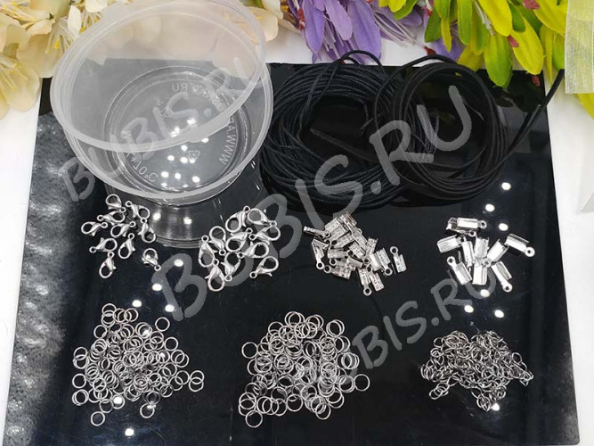(ОПТ) Комплект ФУРНИТУРЫ 09 набор со шнурами в контейнере с крышкой цвет платины (Iron) (примерно 267шт.)