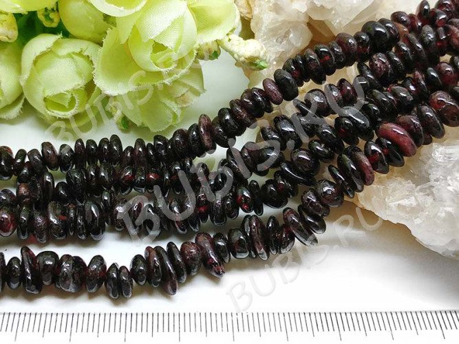 Крошка (галтовка) каменная 146 6-9мм Гранат натуральный красный (камни) (нить 29см)