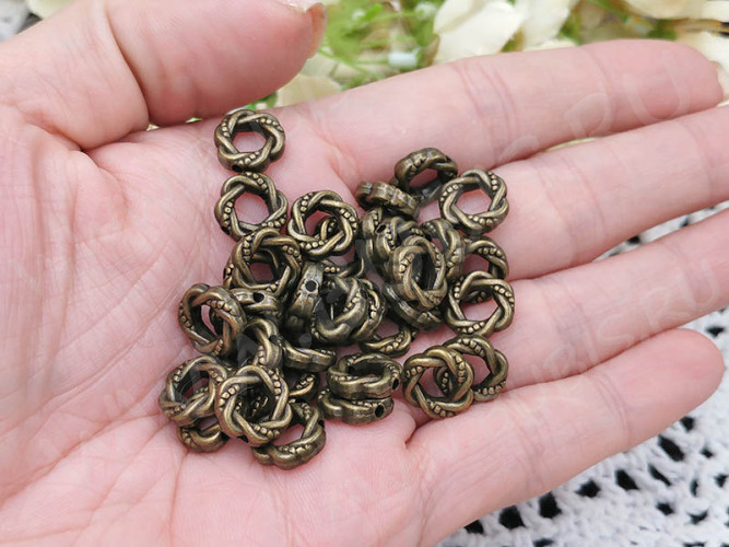 Кольцо декоративное 34 витое рамка бусина 11*11*3,3мм античная бронза (литьё)