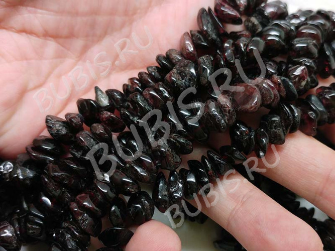 Крошка (галтовка) каменная 147 9-13мм Гранат натуральный красный (камни) (нить 29см)