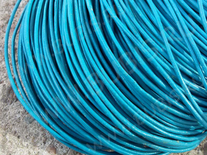 Шнур кожаный 02 воловья кожа 1,5мм круглый голубо-бирюзовый (1м)