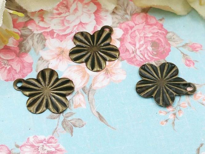 (СКИДКИ!!!) Декоративный элемент 089 подвеска Цветочек рифлёный 13*12*0,7мм античная бронза (Iron) (20шт)