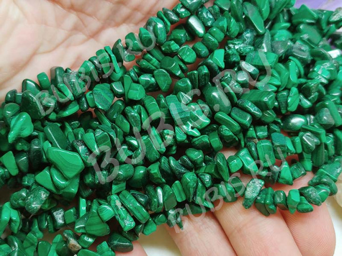 Крошка (галтовка) каменная 241 5-9мм Малахит натуральный (камни LUX) (нить 45см)