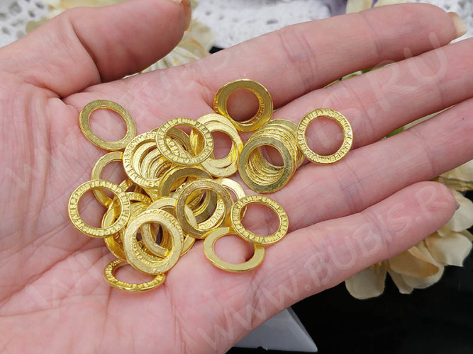 Кольцо декоративное 35 рамка с буквами 14,5*14,5*0,8мм золотистое (литьё)