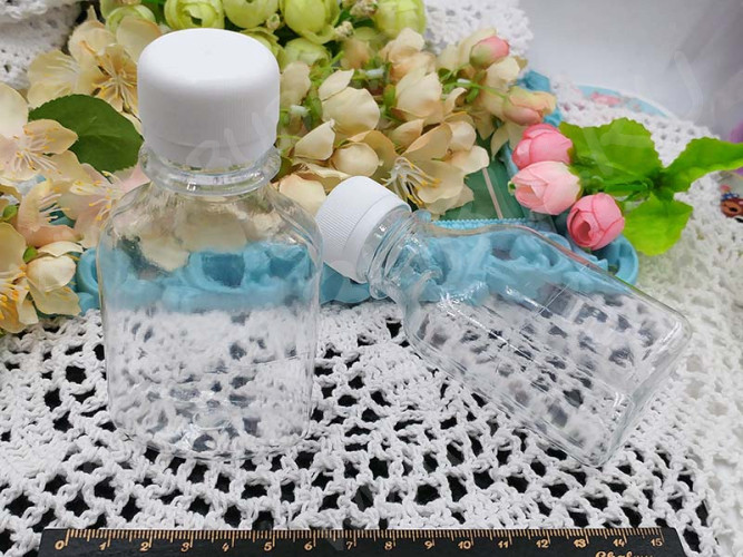 Контейнер для хранения 27 Бутылочка фляга с винтовой крышкой 11*5,5*3,5см прозрачная (пластик)