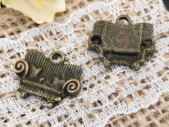 Подвеска Диван 01 16*14*2,8мм античная бронза (литьё)