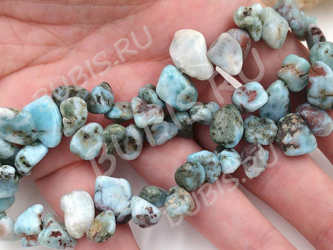 (ОПТ) Бусина каменная Бесформенная 17 капельки 8-13*7-11*4-7мм Ларимар натуральный (камни LUX) (НИТЬ 19см)