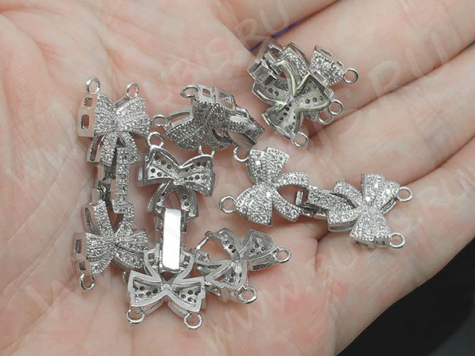 Замочек-застёжка №50 Бантик на 2 нити с кубическим цирконием 35*12,5*4,5мм цвет платины и прозрачный (Milano LUX) (Brass и фианиты)