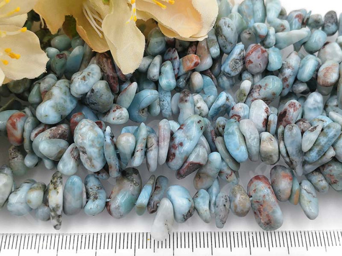 (ОПТ) Бусина каменная Бесформенная 18 клычки 11-17*4-8*2-6мм Ларимар натуральный (камни LUX) (НИТЬ 19-20см)