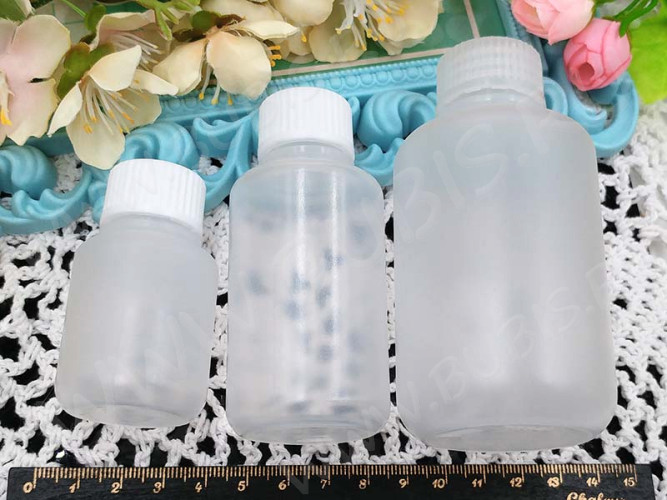 Контейнер для хранения 30 Бутылочка круглая с винтовой крышкой 10*5*5см полупрозрачная (пластик)