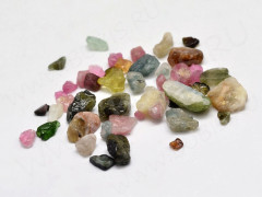 Наполнение для смолы и бутылочек 142 каменная крошка БЕЗ отверстий 2-8*2-4мм Турмалин натуральный (декор)