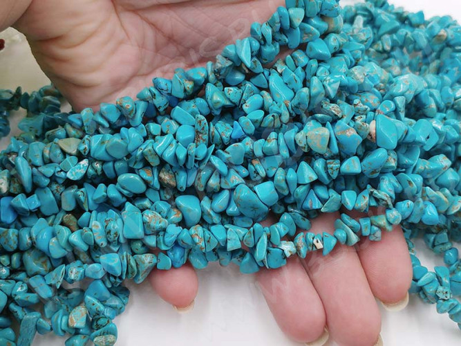 Крошка (галтовка) каменная 148 5-9мм Говлит голубой (камни) (нить 43-45см)