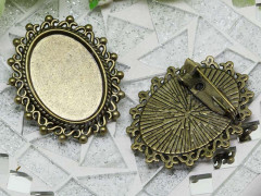 Основа (заготовка) для броши №67 с ажурным сеттингом 25*18мм Овал 35,5*29,5*8мм античная бронза (литьё и Iron)