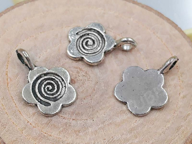 (СКИДКИ!!!) Подвеска Цветочек 12 Бейл клеевой 15,5*11*1мм античное серебро (литьё) (10шт.)