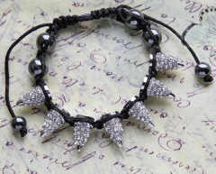 Браслет №02 Шамбала 7 Шипов/конусов 16*9,5*9,5мм цвет платины (металл+гематит)