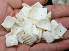 Ракушка 09 примерно 10-20мм молочная (перламутр и ракушки) (20гр)