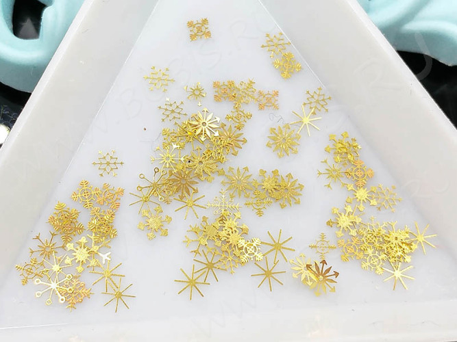 Наполнение для смолы и бутылочек 108 фигурки Снежинки 3-5*0,2мм МИКС в контейнере (декор)