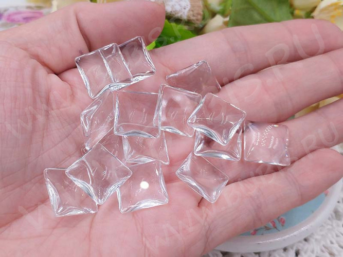 (СКИДКИ!!!) Кабошон стеклянный 38 Квадрат выпуклый 15*15*5мм прозрачный (стекло) (10шт)