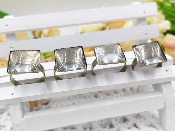 (СКИДКИ!!!) Кабошон стеклянный 38 Квадрат выпуклый 15*15*5мм прозрачный (стекло) (10шт)