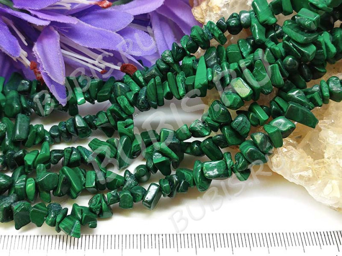 Крошка (галтовка) каменная 139 5-9мм Малахит натуральный (камни LUX) (нить 29см)