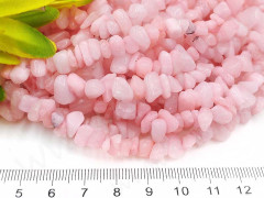 Крошка (галтовка) каменная 151 5-9мм Кварц тонир. ярко-розовый (камни) (нить 43-45см)