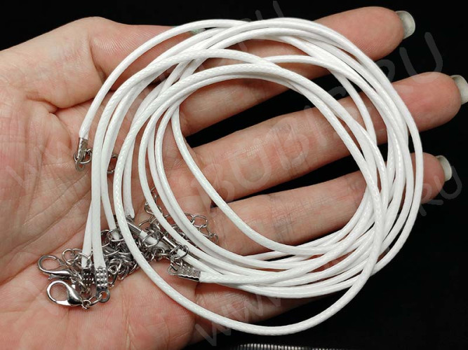 Шнур с замочком 22 вощёный полиэстеровый "корейский" круглый 2мм белый (43см)