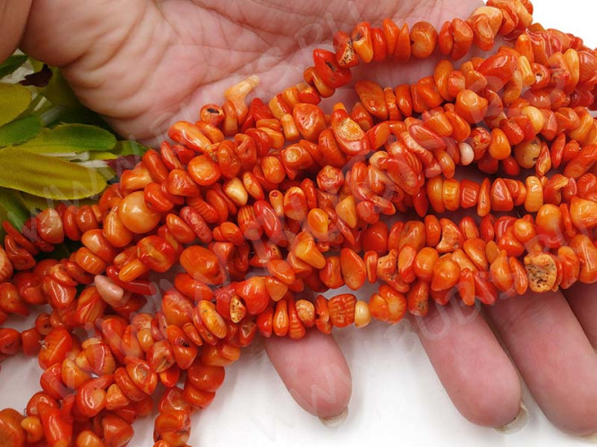 Крошка (галтовка) каменная 152 4-9мм Коралл рыжий натуральный (камни) (нить 43-45см)