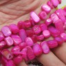 Купить Бусина каменная Бесформенная 10 Галтовка 8-16мм Перламутр фуксия (камни) (10шт.) с доставкой по России